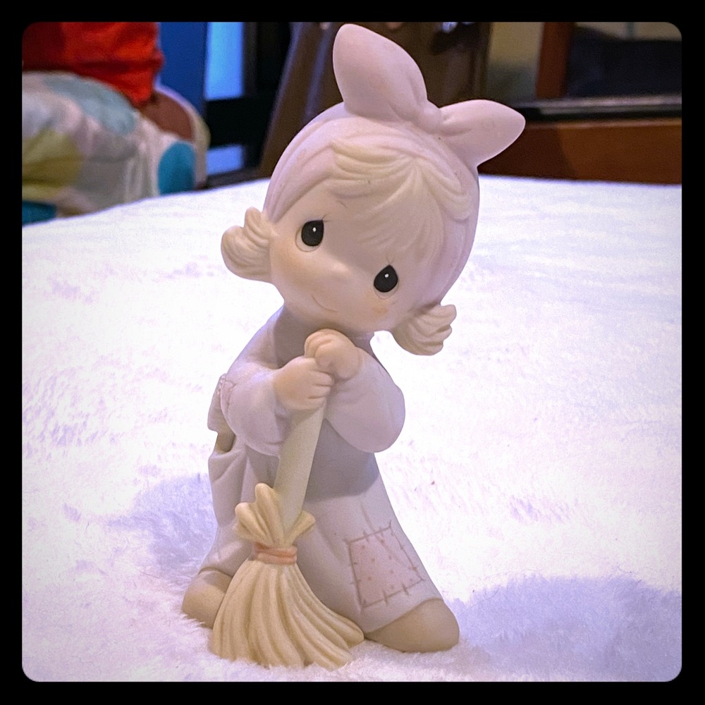 Precious Moments figurine